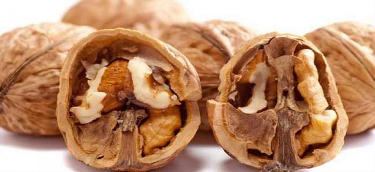 Handful of walnuts daily cuts risk of asthma