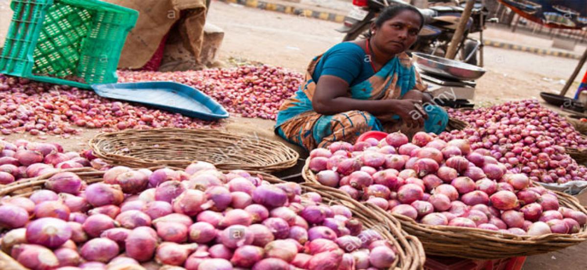 Onion prices hit Rupees 40-mark