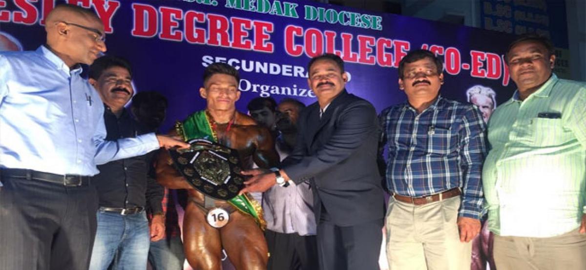 Anwar ul uloom tops in Physique Championship 2018-19