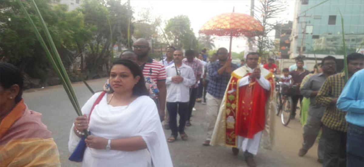 Christians observe Palm Sunday in Kakinada