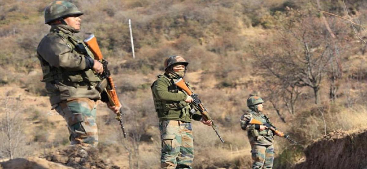 Jammu: Pak Army shells LoC areas in Rajouri