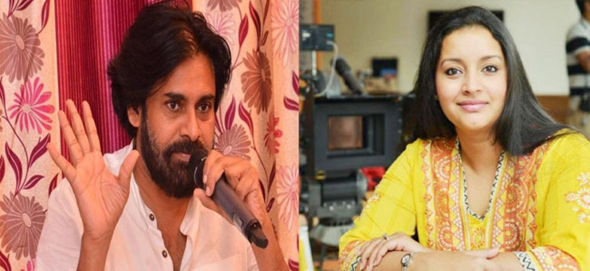 Pawan Kalyan greets ex wife Renu