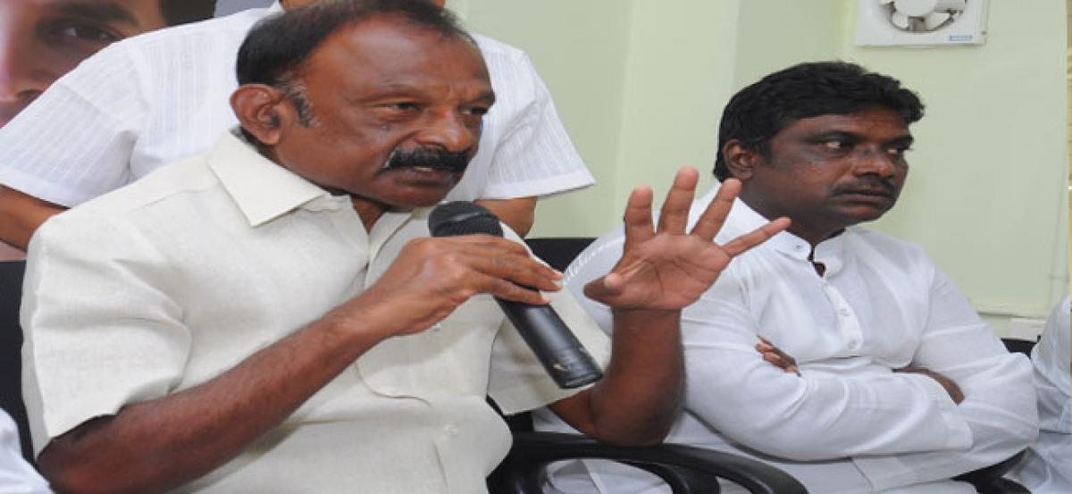 Raghuveera demands scrapping of bypoll