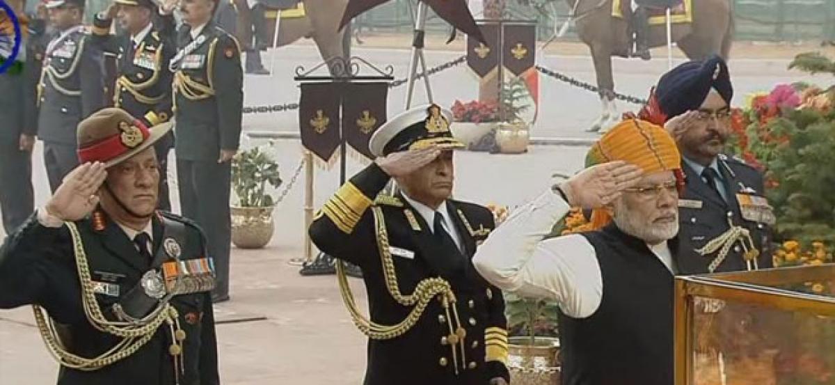 Republic Day: PM Modi pays tribute at Amar Jawan Jyoti