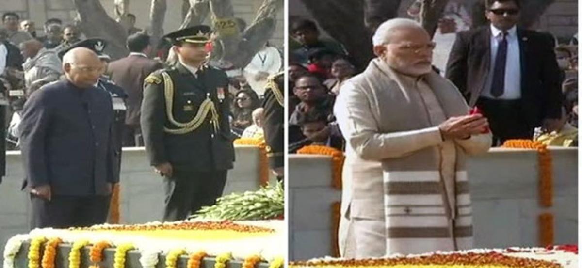 President, PM pay floral tribute to Mahatma Gandhi