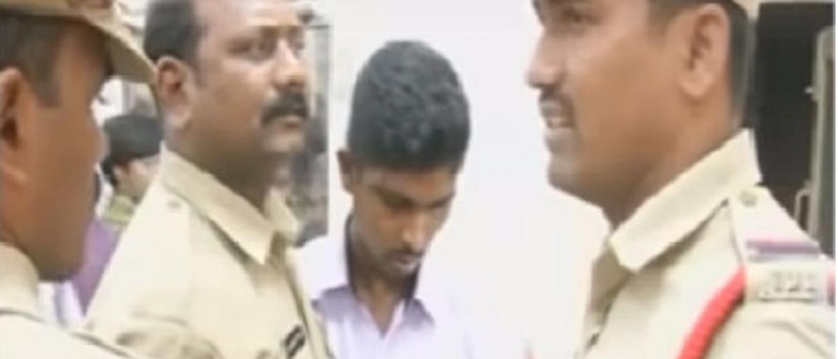 Srinivas Sister Sees Big Conspiracy In Jagan Attack Case
