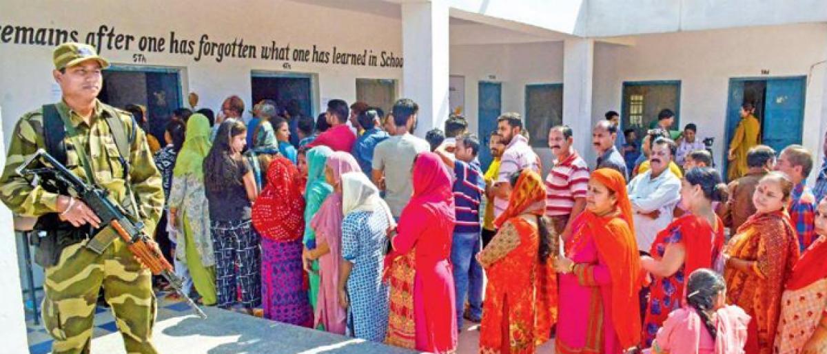 Valley continues poor show in 2nd phase of J&K municipal polls