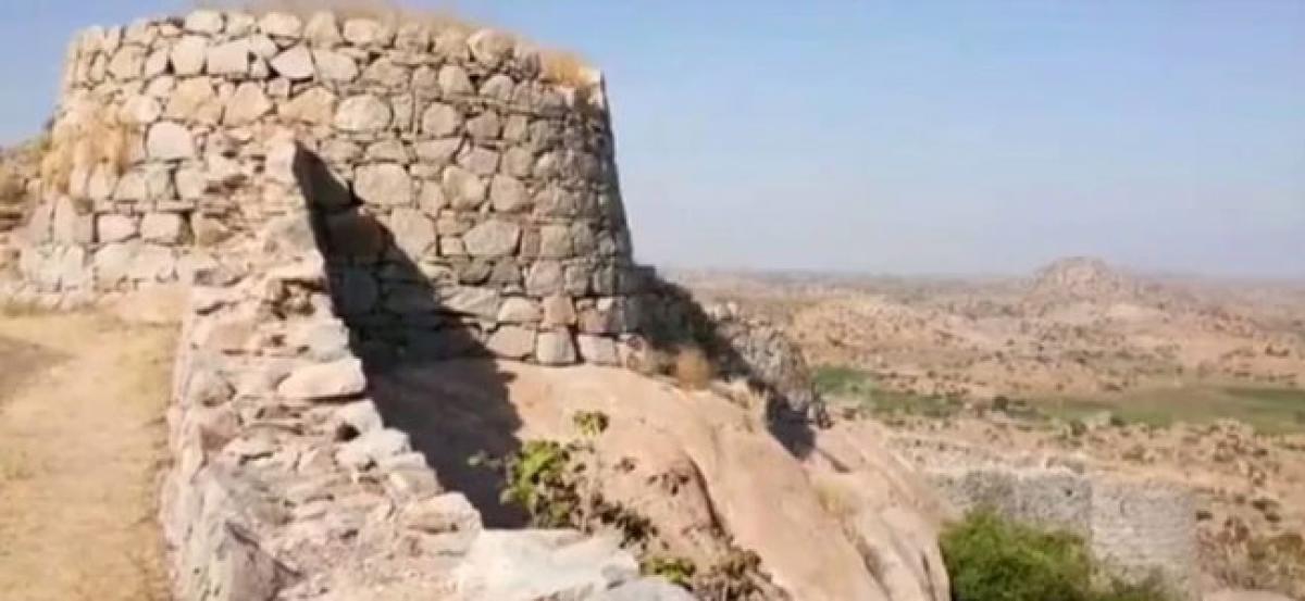 YSRCP, BJP demand restoration of idols at Chennampalli Fort