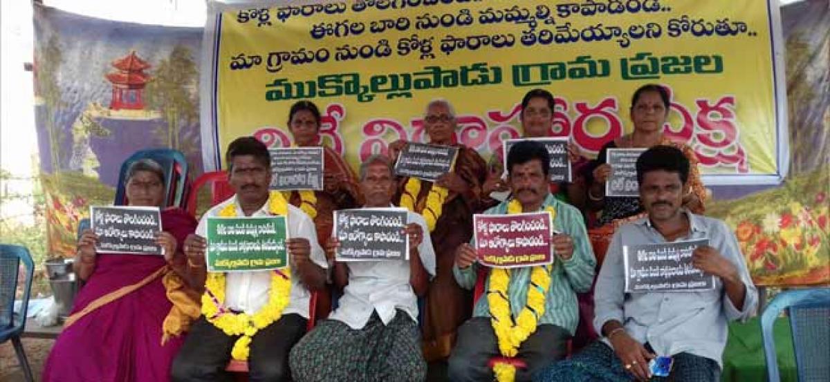 Villagers on fast demanding removal of poultries