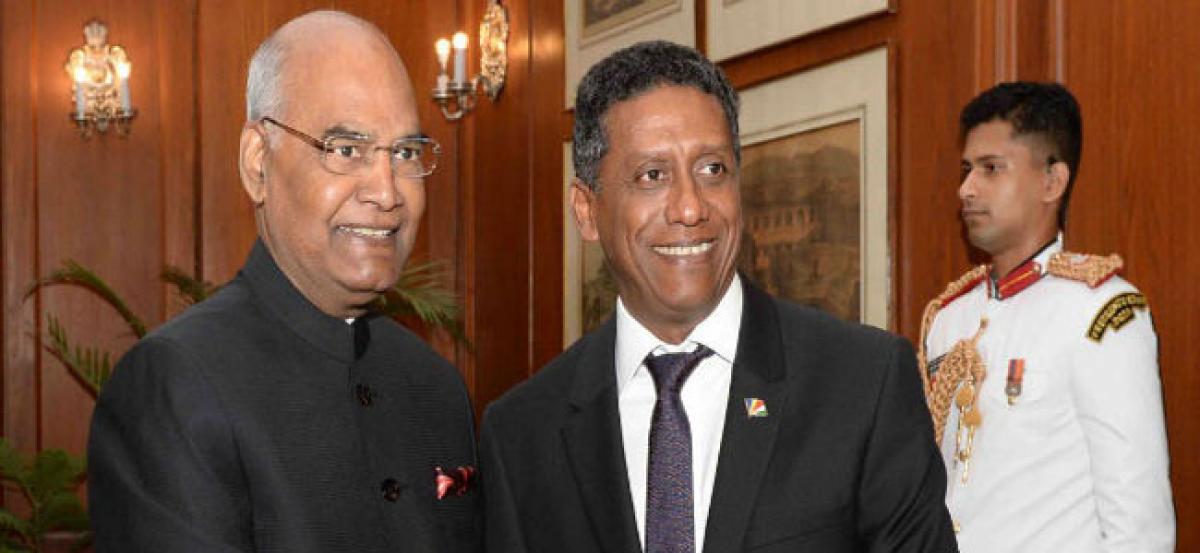 President Kovind hosts banquet for his Seychelles counterpart