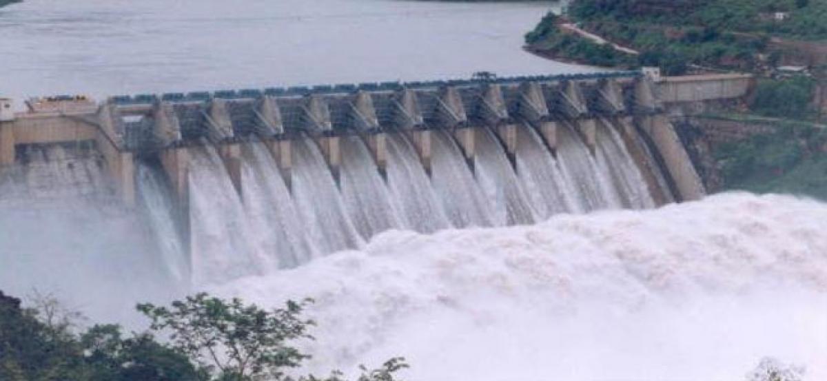 Srisailam to receive 25 tmcft water in a week