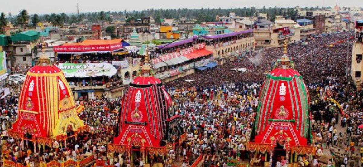 Lakhs of devotees attend Rath Yatra of Lord Jagannath at Puri