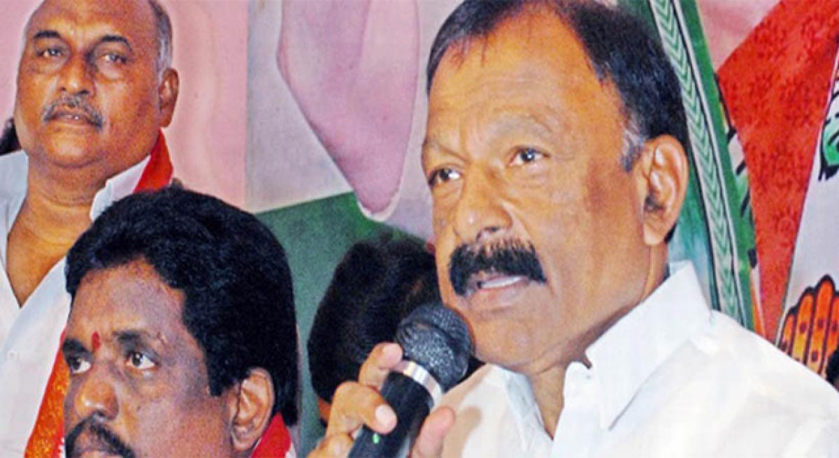 Raghuveera challenges Chandrababu Naidu to come for public debate