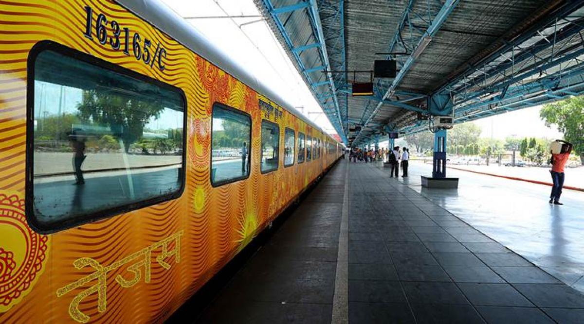 Railway orders enquiry into incident of food poisoning in Tejas express