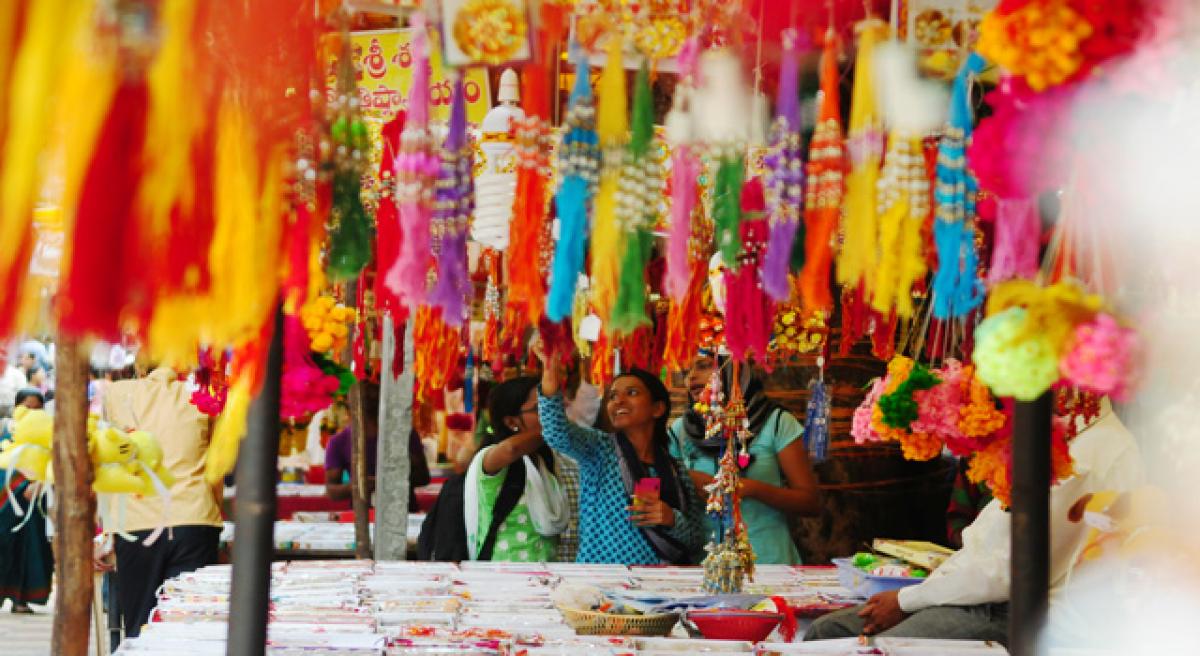 Festive discounts, a sorry affair for vendors