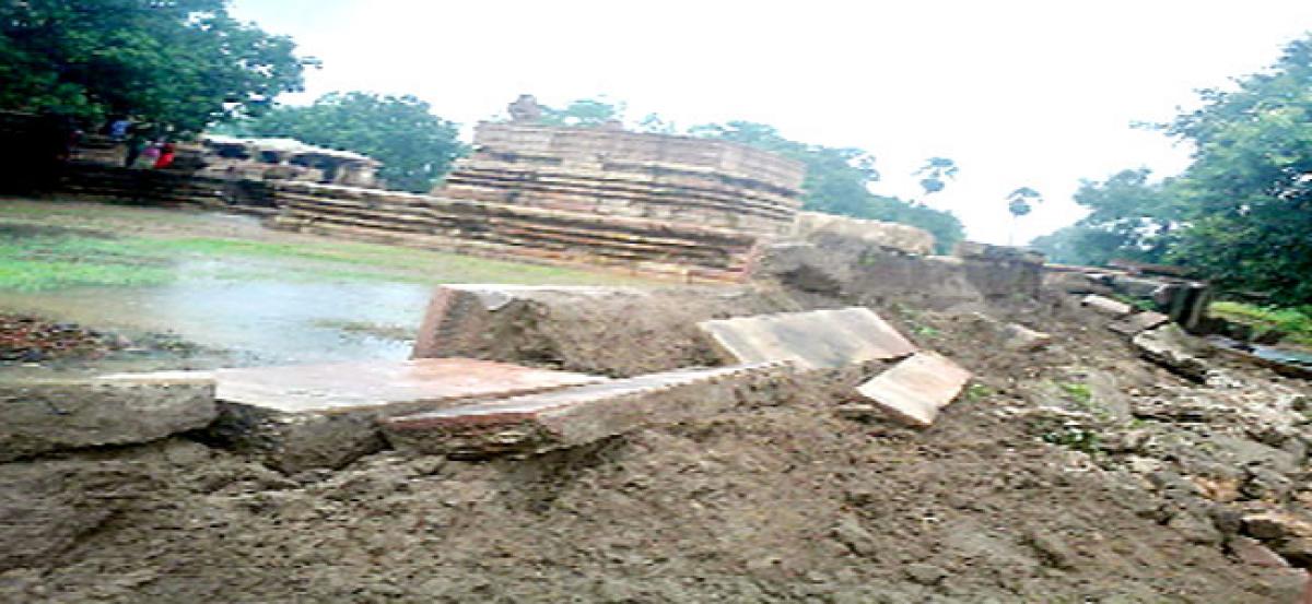 Ramappa compound wall collapses