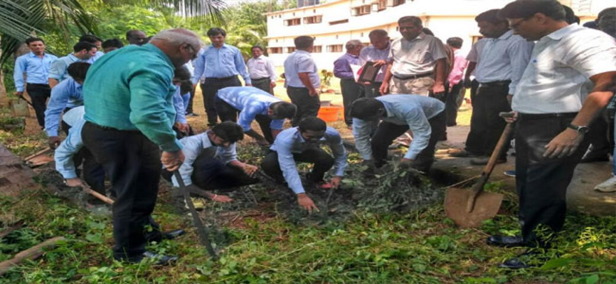 East Coast Railway Umesh Singh takes part in Swachhata Mission