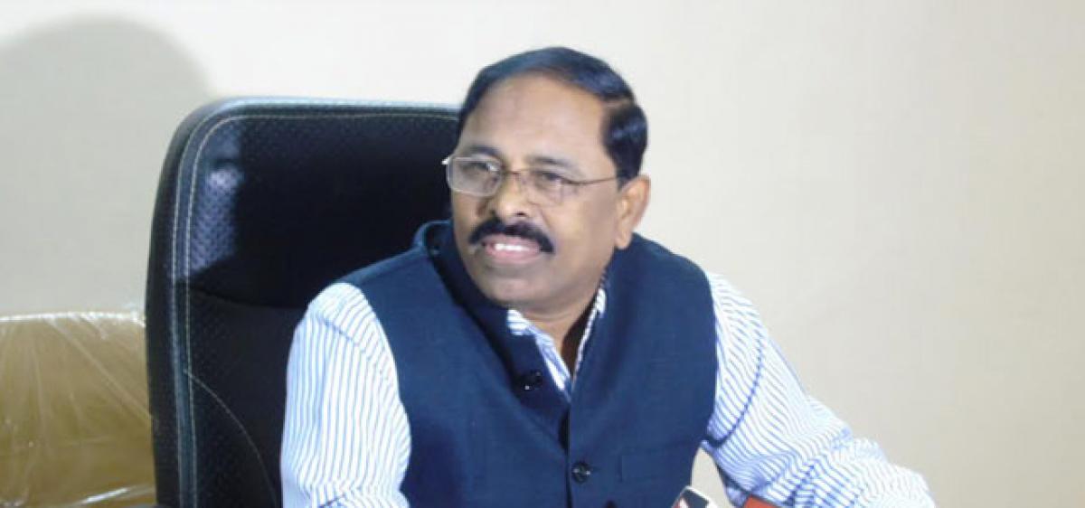 Good behaviour ensures bright future: Adikavi Nannaya University vice-chancellor