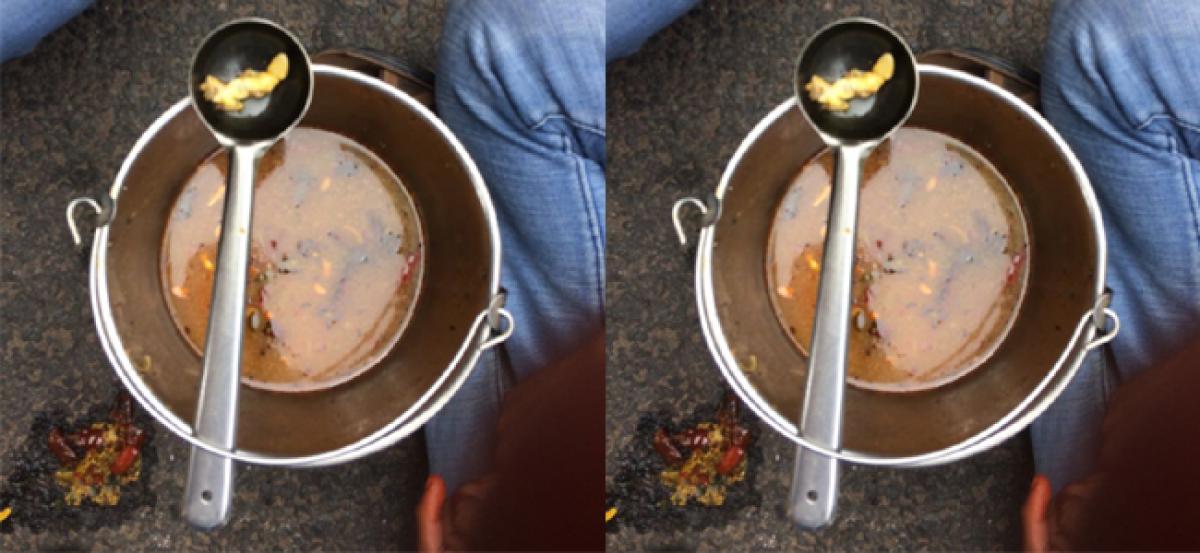 Lizard found in rasam in Andhra University