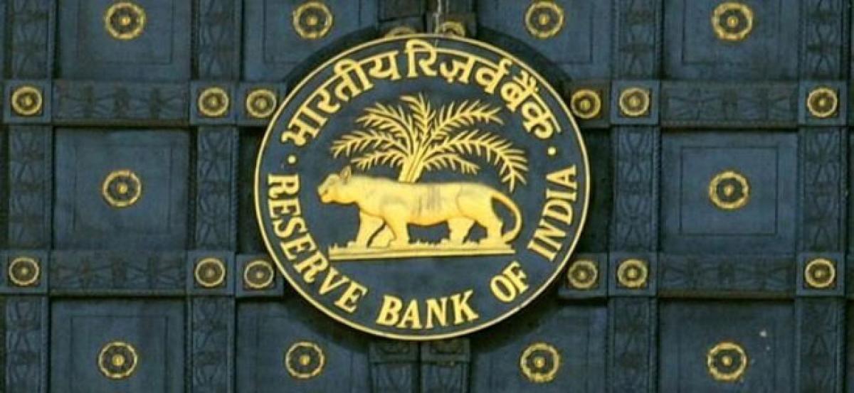 RBI sees 7.3% growth in FY18