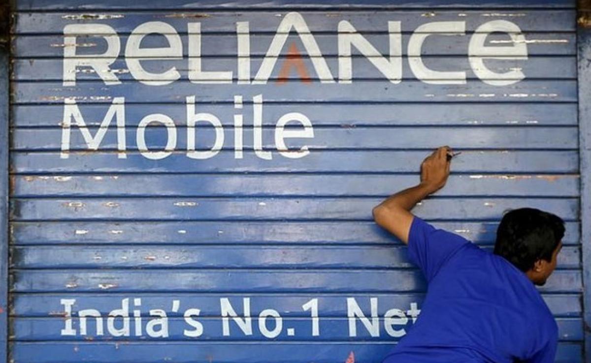 Reliance Communications Shares Plunge 9% After Aircel Merger Deal Falls Through