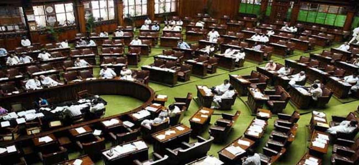 Congress stages walkout from LS over PM Modis Pak meeting remark