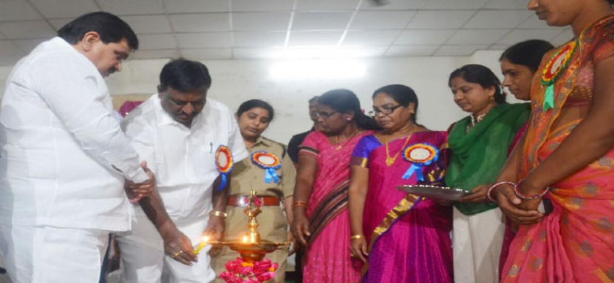 Provide reservations to women: Minister