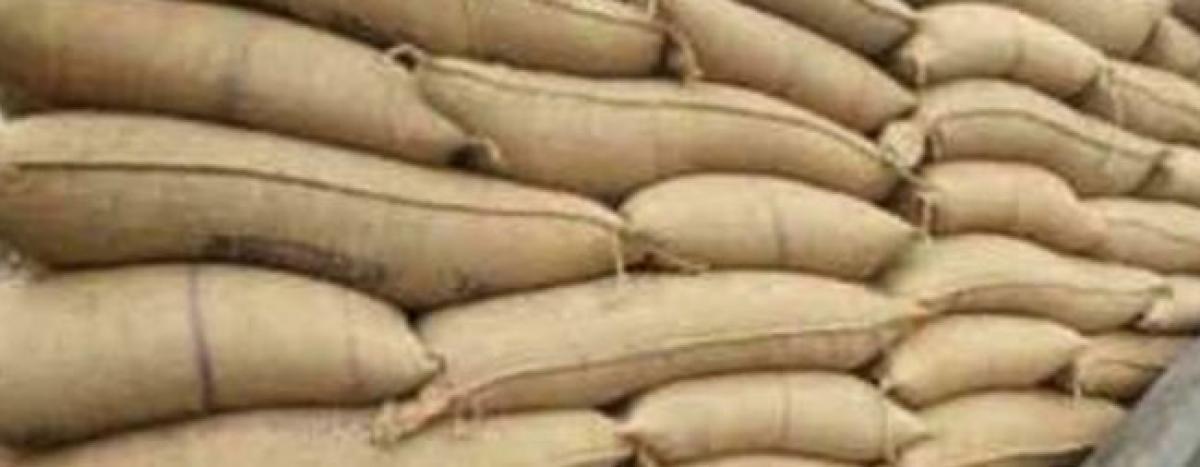 Vigilance officials seize 118 quintals PDS rice