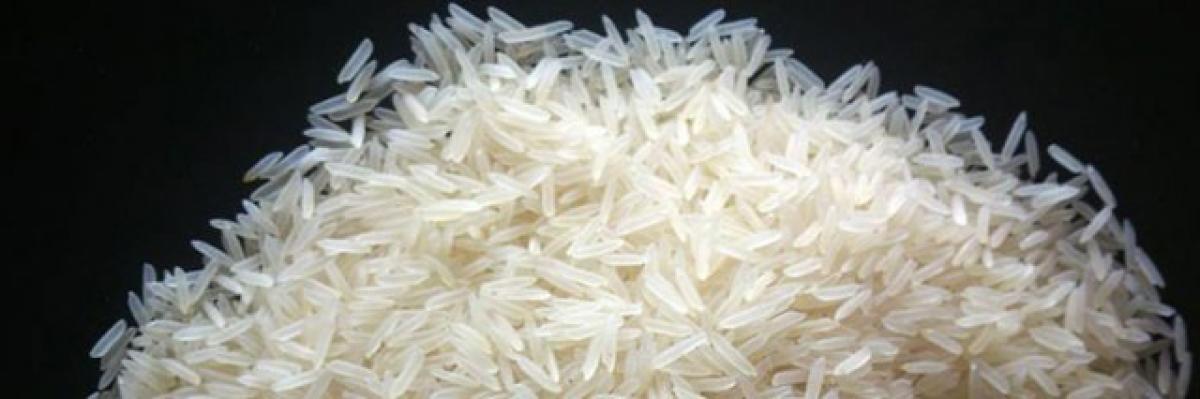 Traders sell rice with GST inclusion