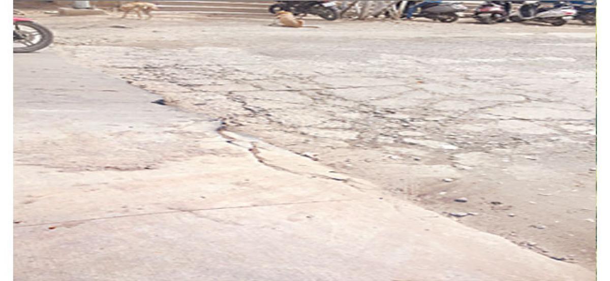 Roads turn troublesome at Moosapet; residents wary
