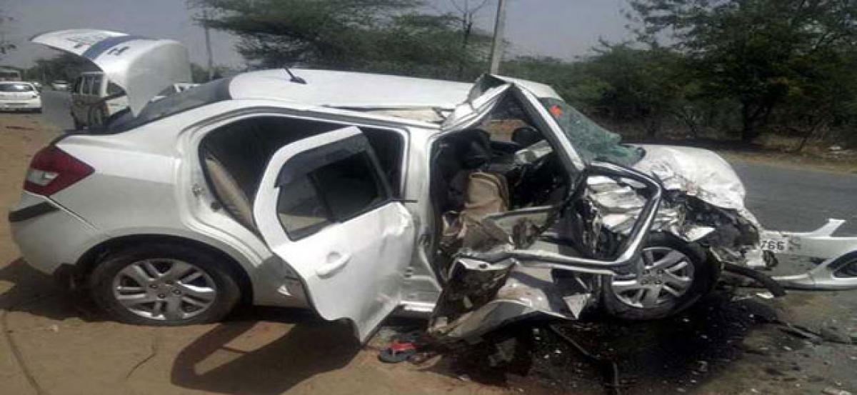 Eight severely hurt in road accident