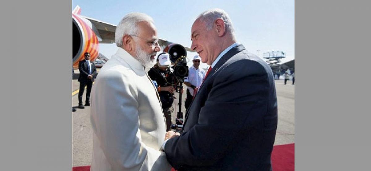 Warm welcome awaits Netanyahu in Ahmedabad, to hold joint road show with Modi