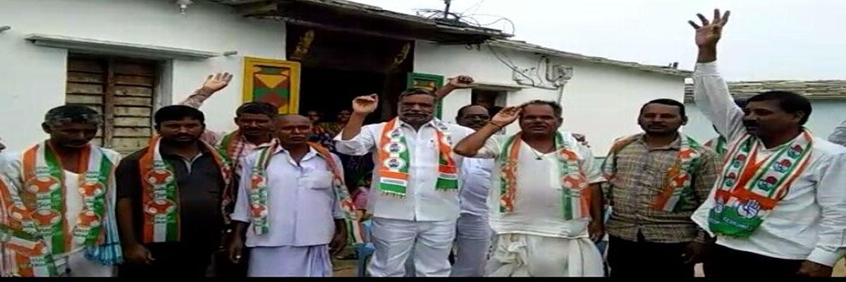 Parents seek votes for Rohit Reddy