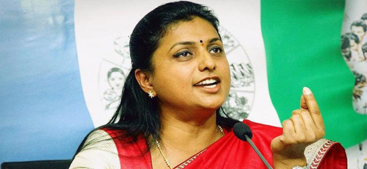 TDP government, a combo of Aparichitudu and Ghazini: Roja