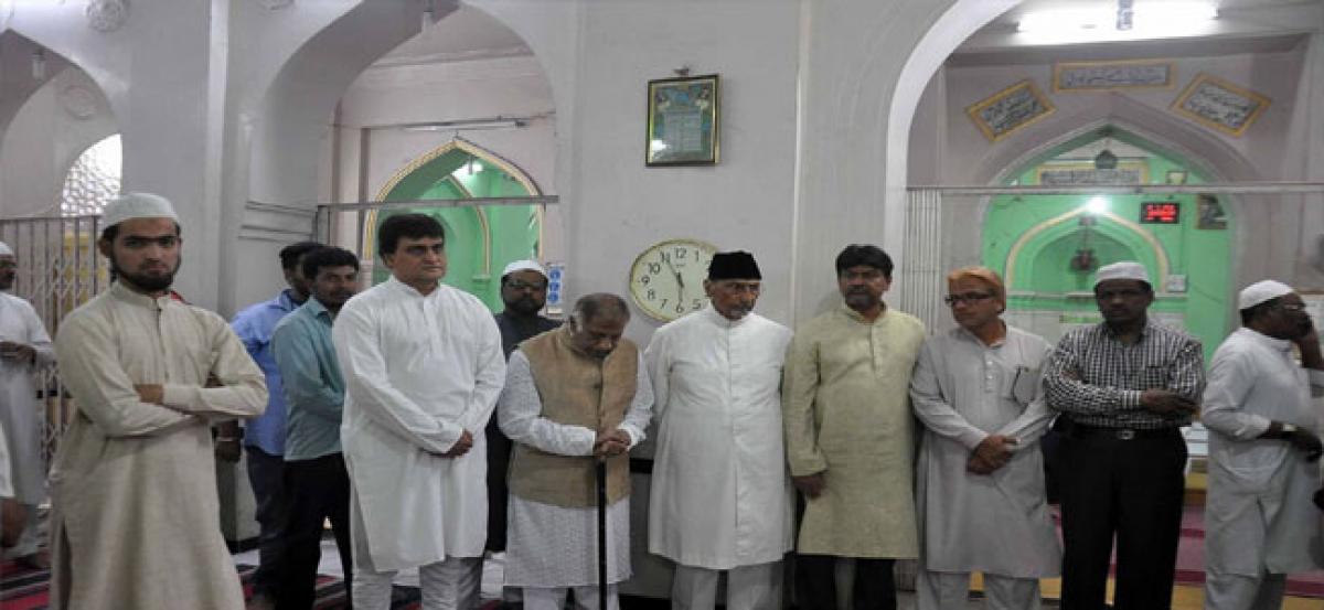 Royal funeral prayers  were held at Masjid e Judi