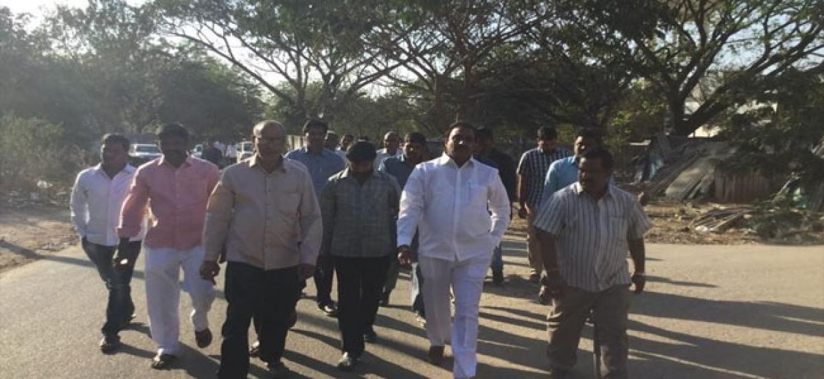 MLA Arekapudi Gandhi inspects tank bund