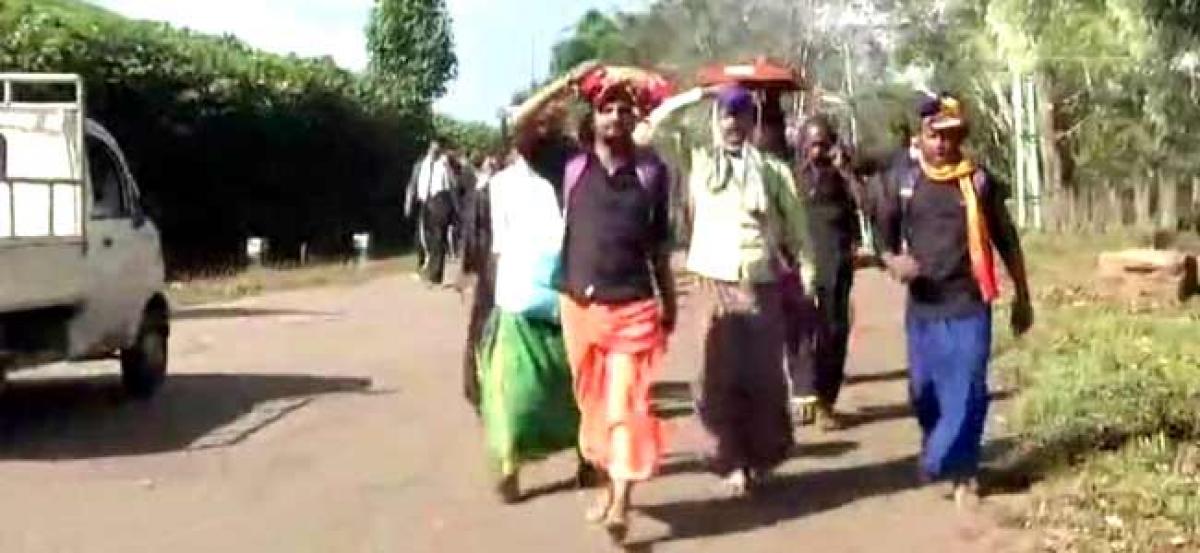 Ayappa devotees begin trek towards Sabarimala shrine amid tight security