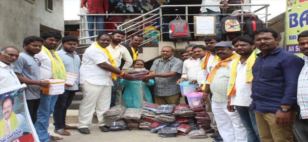 Sama Rangareddy collects Rs 28,540 for Kerala flood victims