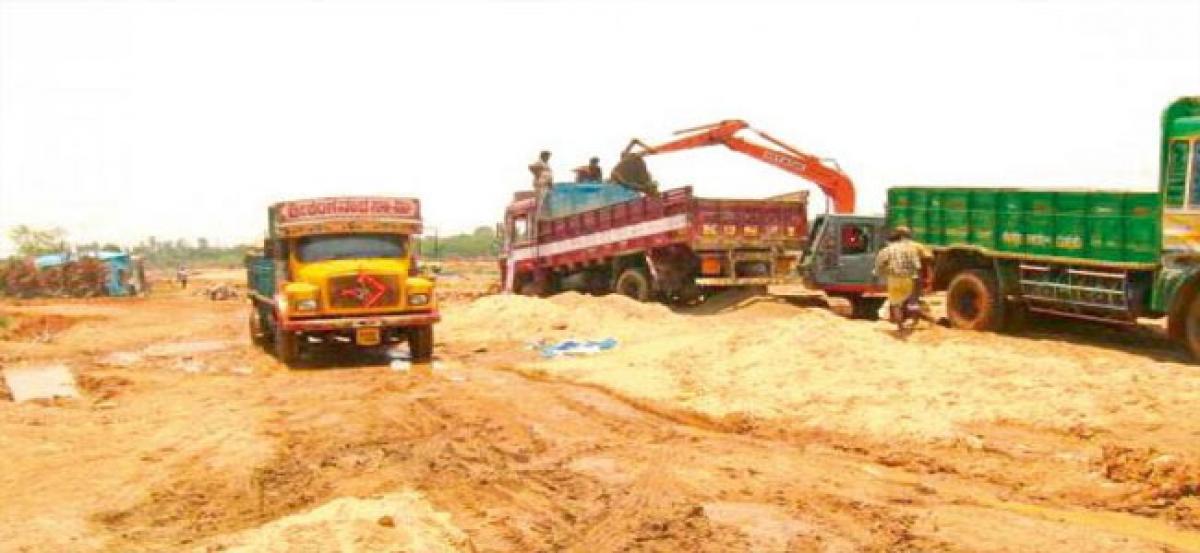 Sand mining goes unabated in Kurnool