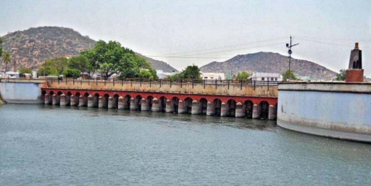 Two youngsters from Karnataka drown at Sangam barrage, die