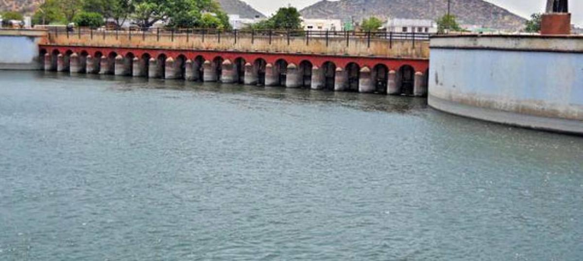 Two youth from Karnataka drown at Sangam Barrage