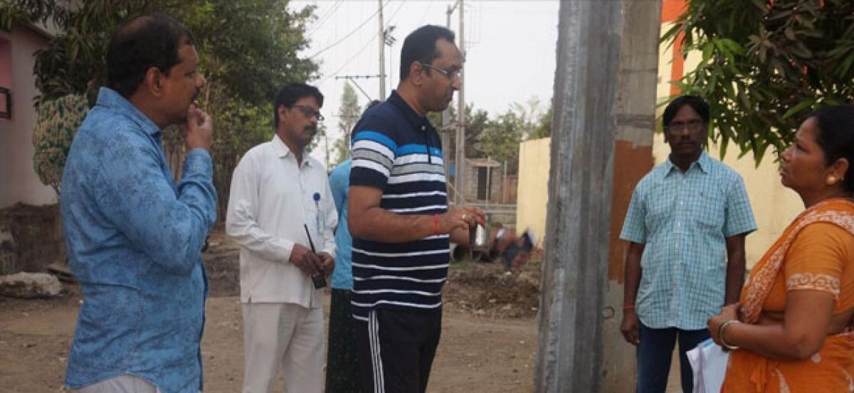 Civic chief inspects sanitation in city