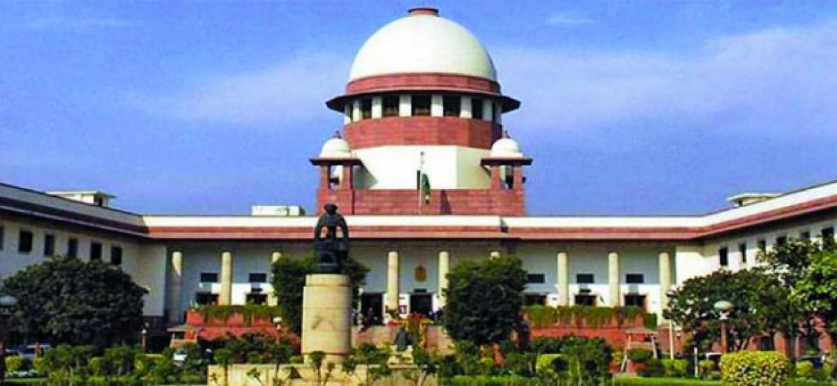 Supreme Court slams Khap Panchayat, asks Centre for suggestions to protect couples