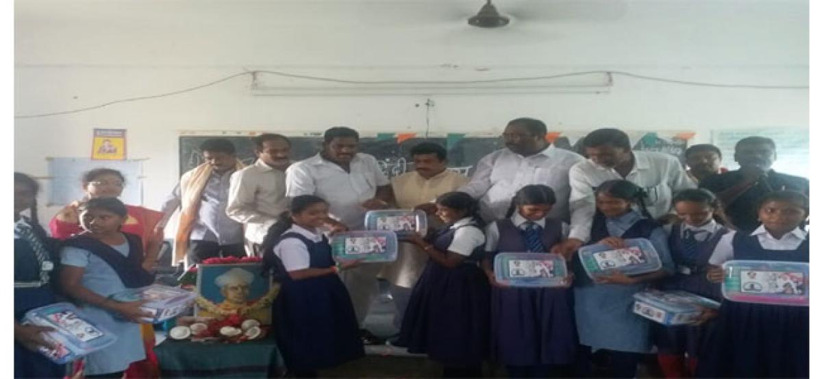 Kappati Pandu Ranga Reddy distributes health, hygiene kits
