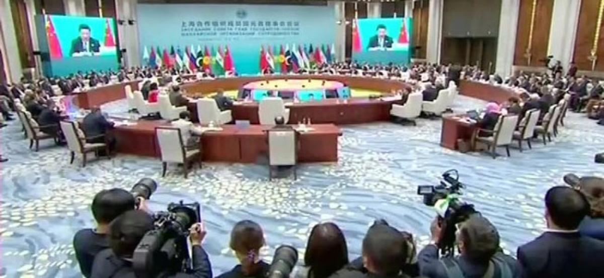 SCO Summit: plenary session kicks off