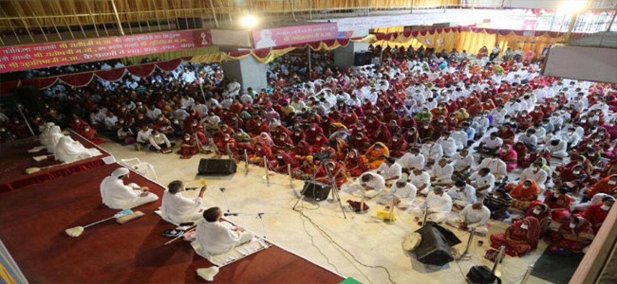 Jains gear up for annual fest