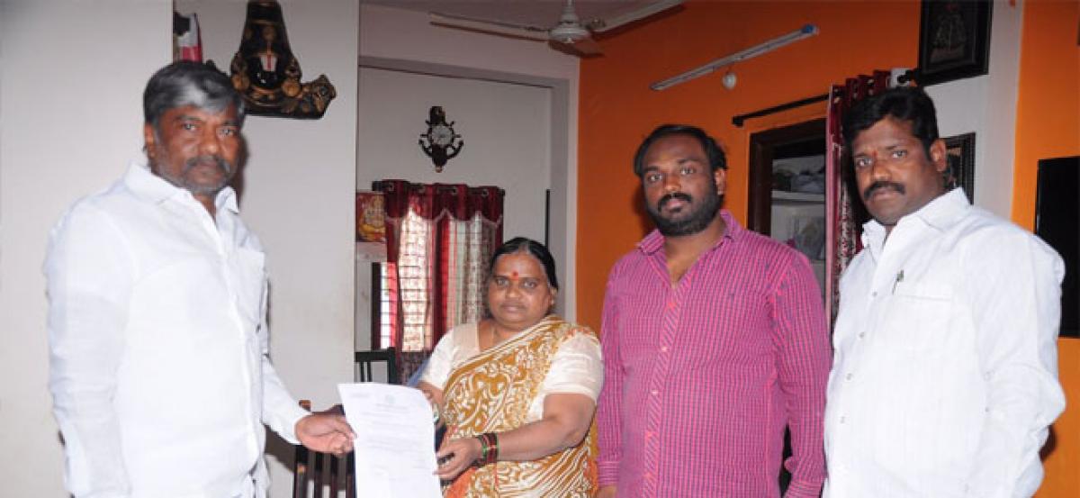 Cheques handed over to Seethaphalmandi constituency