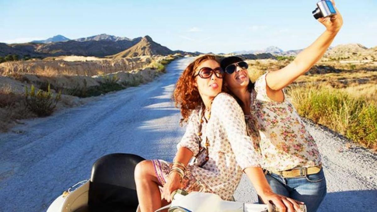 Travellers moving on from selfie to welfie: Survey
