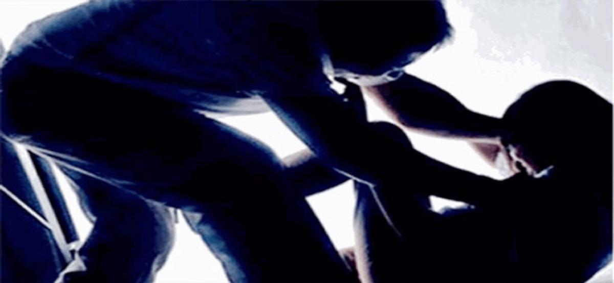 Director, actor accused in starlet’s sexual abuse get bail