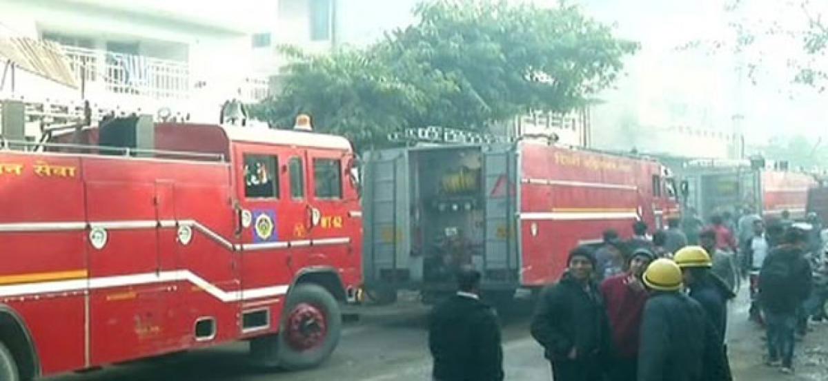 Delhi: Fire in shoe factory under control